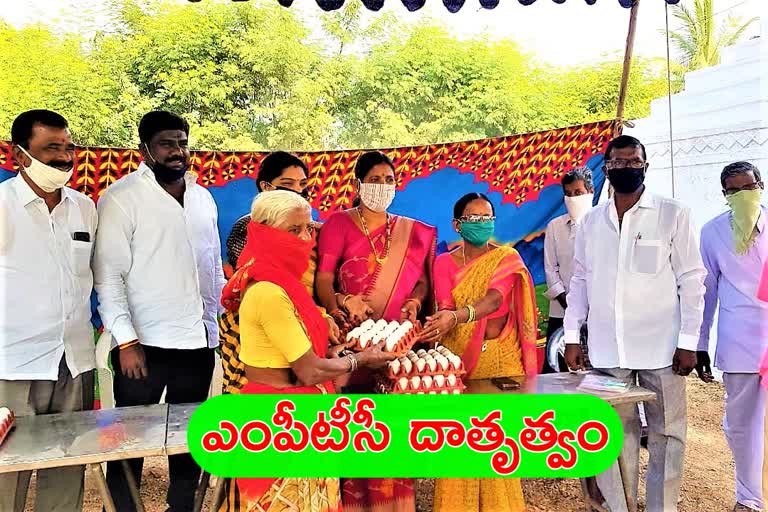 eggs-distribution-at-chityala-mandal