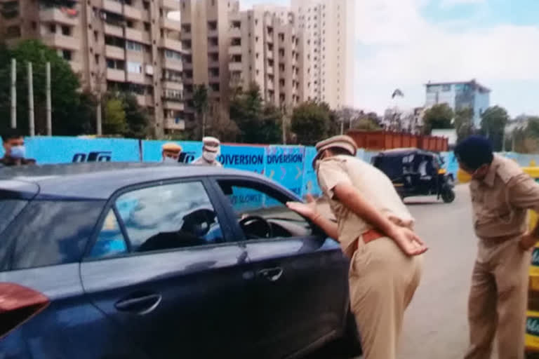 gurugram police tough during lockdown