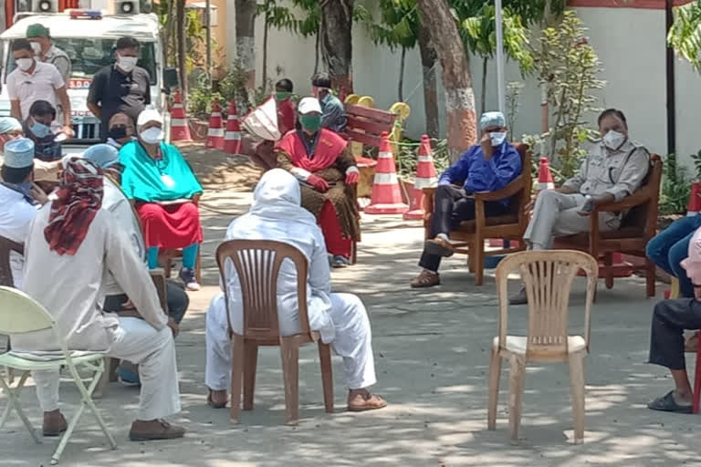 Only three people will offer prayers in the mosque in ramadan in Hoshangabad