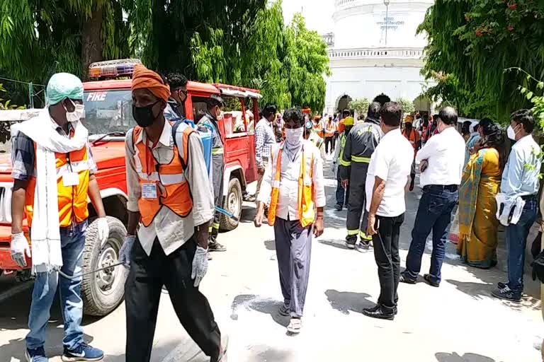 सैनिटाइजर योद्धा