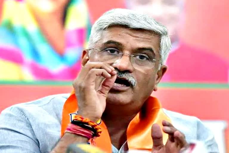 jodhpur news  gajendra singh shekhawat  statement of minister raghu sharma  shekhawat hit back at the statement