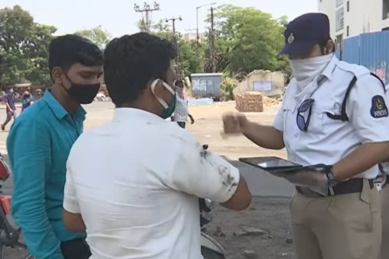 vehicles seized in hyderabad during lock down