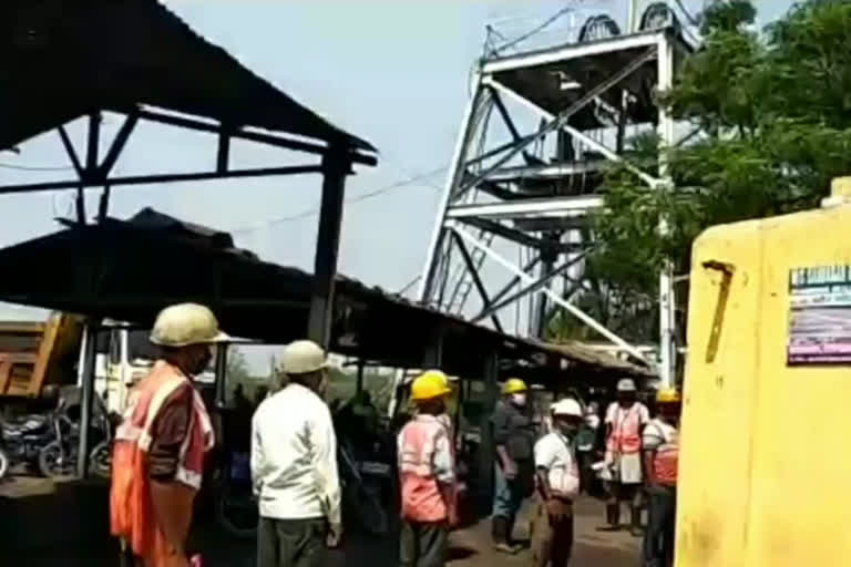 Coal workers producing black diamonds in underground mines