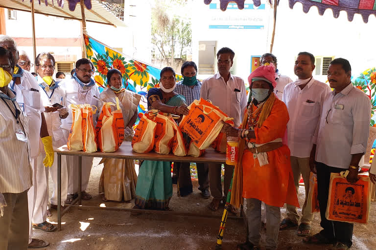 ORANGES DISTRIBUTION IN NAGAR KURNOO;