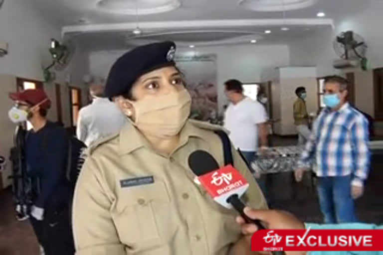 Chandigarh Nilambari Jagdale role of SSP and mother during Corona