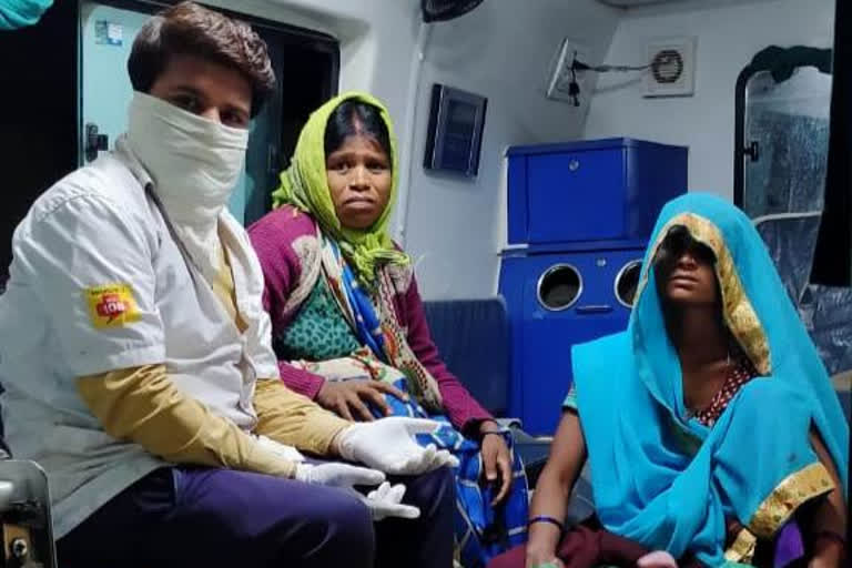 Woman gave birth to three children in ambulance