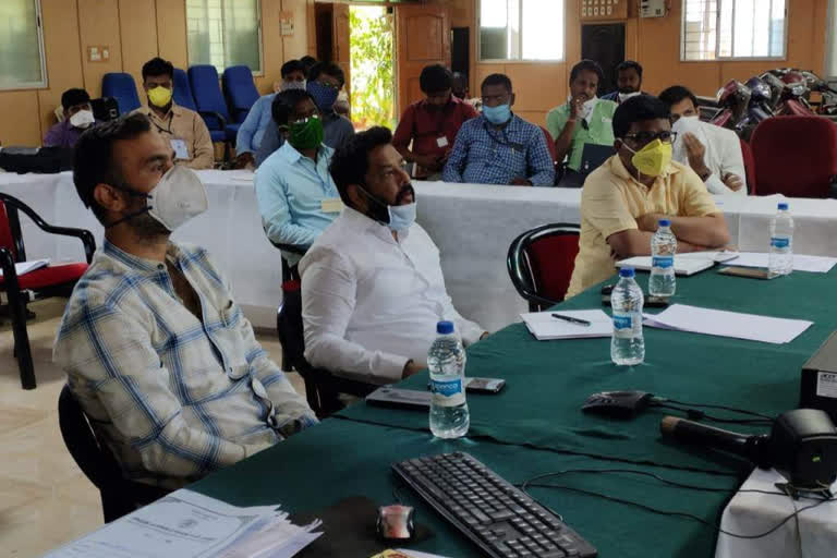 MLA Nagendra's video conference with officials and farmers