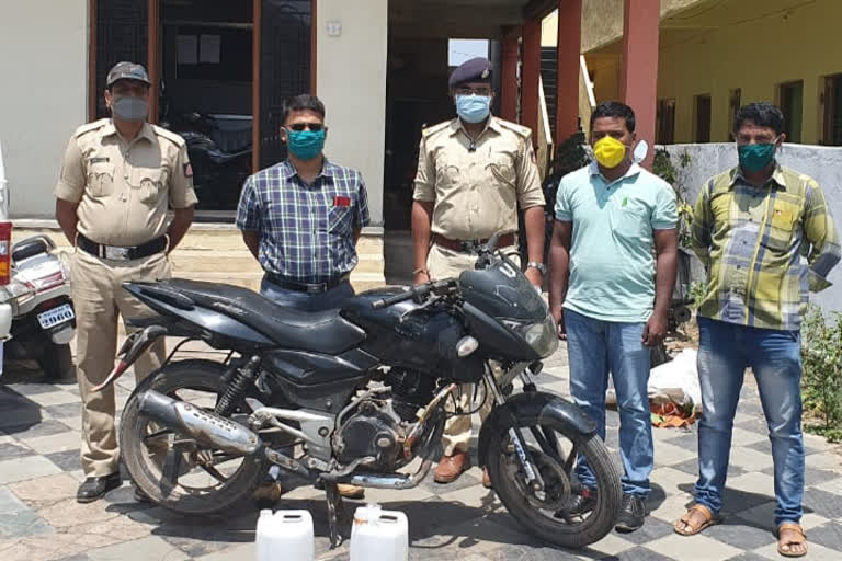 4 lakhs worth of burglary seized by excise police