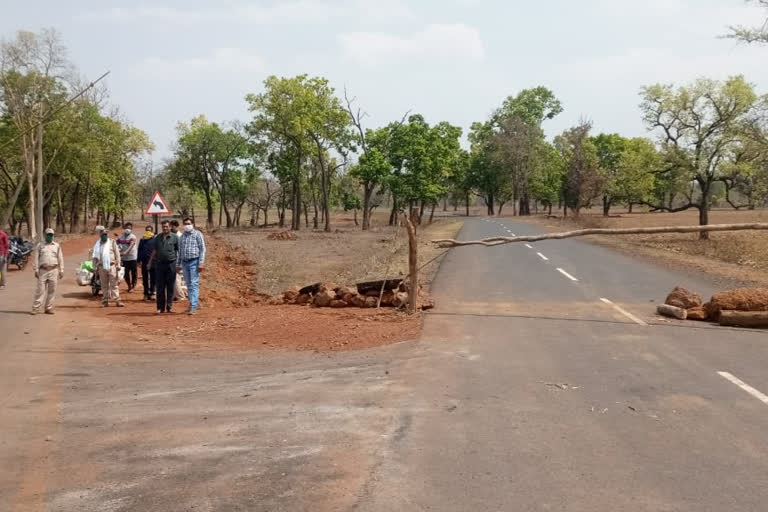 Fear of corona infection in Dindori sealed the boundary of many villages