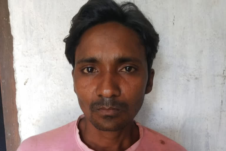 Arrested for attempted robbery in bank in giridh