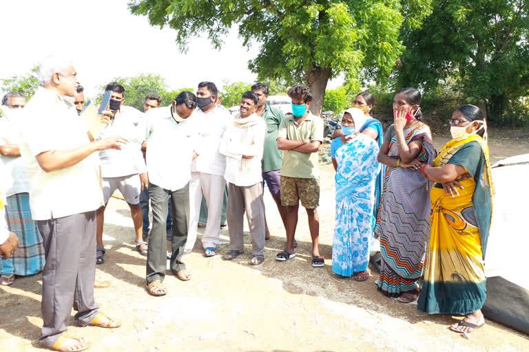 FARMERS AND TDP LEADERS PROTESTED AGAINST RICEMILLERS