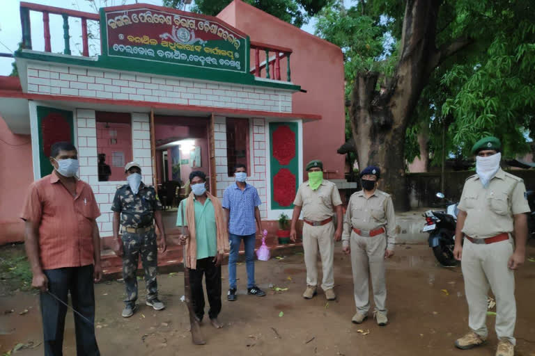 hunter arrest in keunjhar