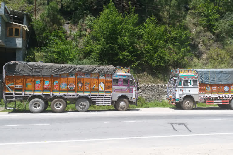 Ration trucks stand for seven days in Bashing kullu