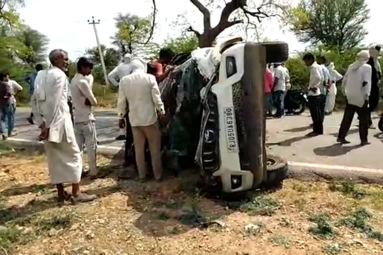 भरतपुर में टायर फटा, Tires cracked in Bharatpur