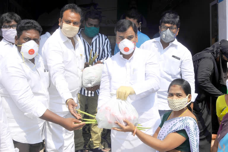 essential goods distributed to people in kadapa