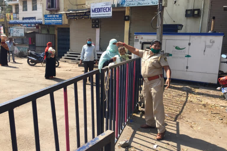 PSI Feeding the Needy people in vijayapura