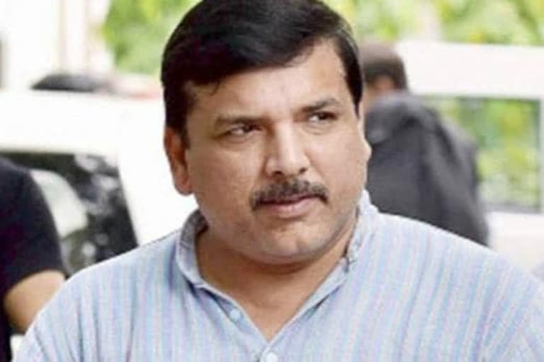 AAP MP Sanjay Singh praised Delhi Police for helping the public during the lockdown