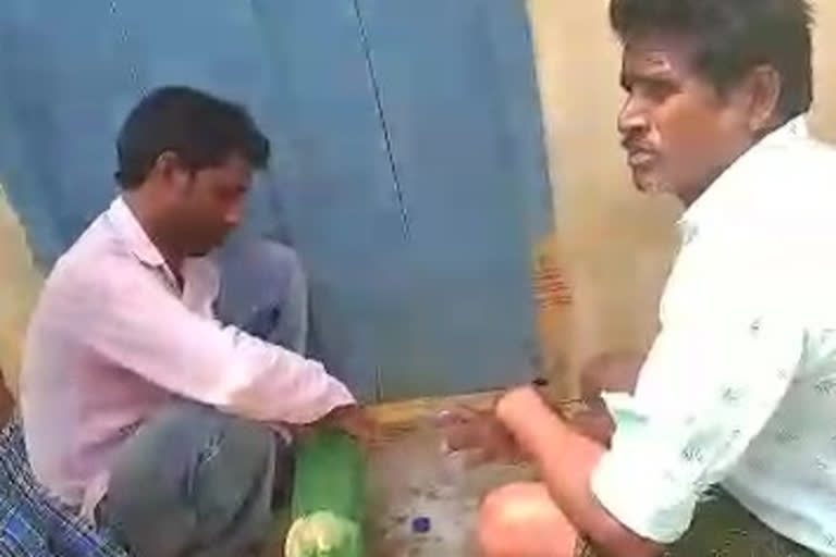 Volunteer brother selling wine ... video is viral in krishna district