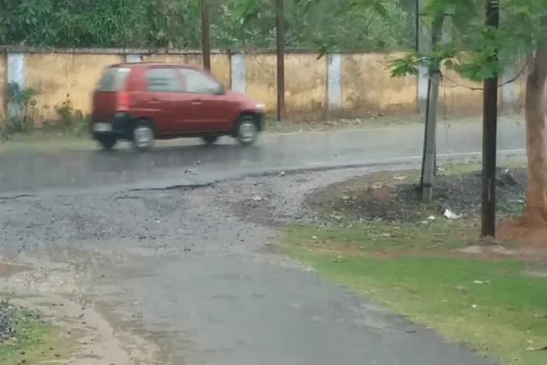 People got relief from heat due to rain in Deoghar