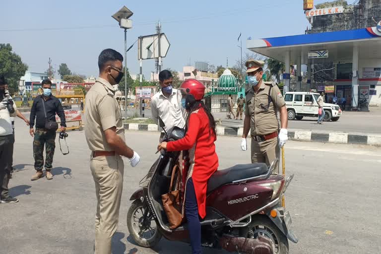 लॉकडाउन का उल्लंघन रुद्रपुर न्यूज, rudrapur corona lockdown updates