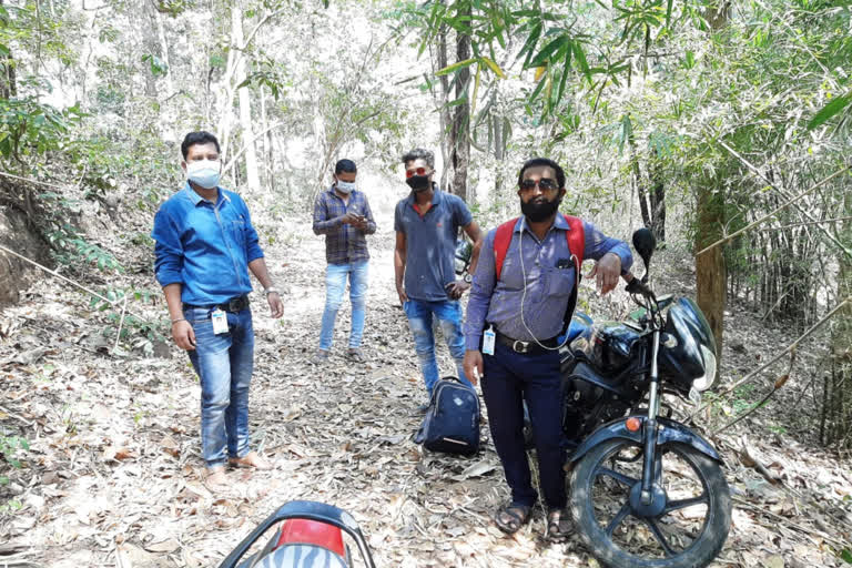 Telangana-Maharashtra border workers isolate in bijapur