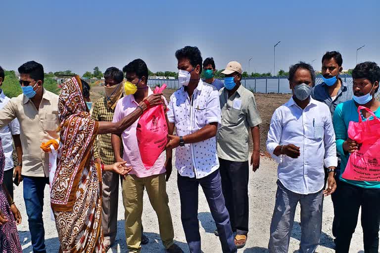 Distribution of ration kit by 'Touch for Life Foundation' in Bellary