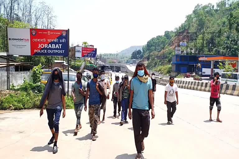 মেঘালয়ৰ পৰা খোজকাঢ়ি দৰং, ওদালগুৰিলৈ অসমৰ ৮ শ্ৰমিক