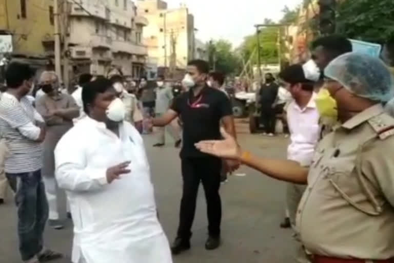 minister imran hussain clashes with SHO ashok kumar