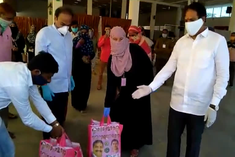 mp ranjith reddy distributed food items at hafeezpet hyderabad