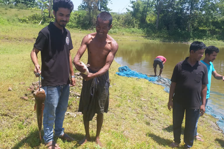 fish cultivators faced problems