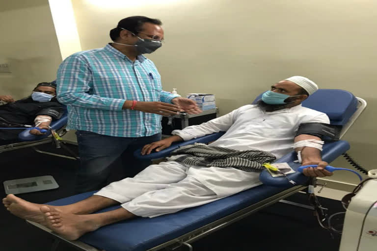 Satyendar Jain visits quarantine Center