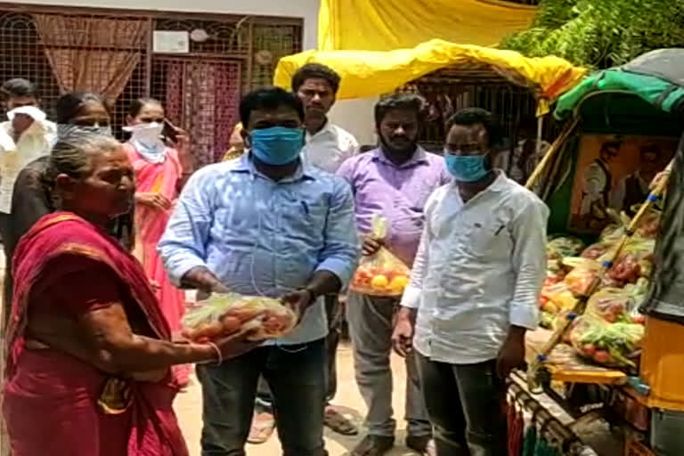 vegitables distribution at prakasahm district