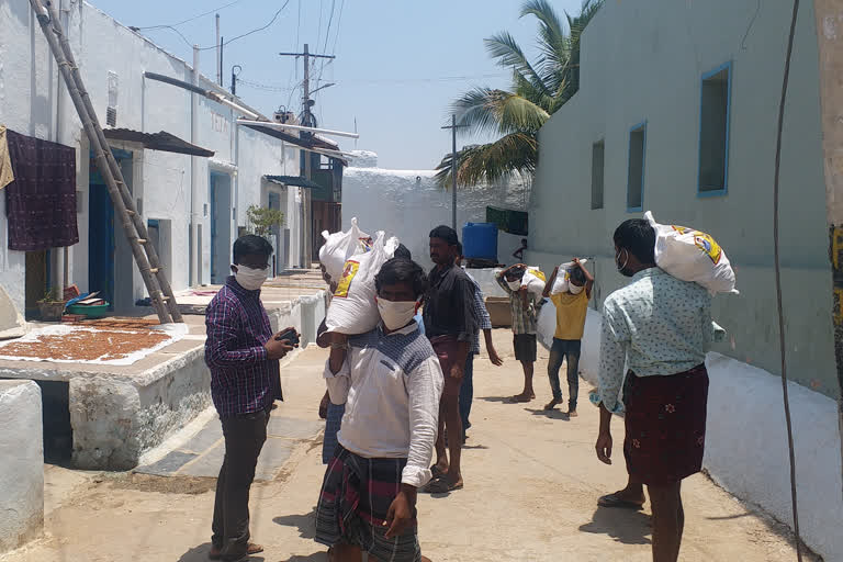 Ration kit distributed for poor in Bellary