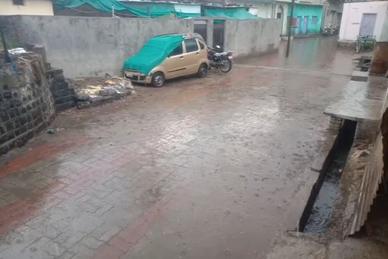 Untimely rains in rural areas including Risod town in Washim district