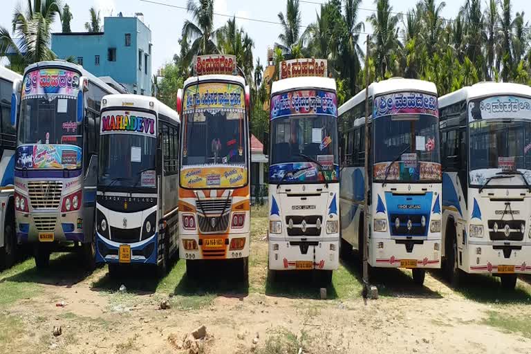 there is no place to stand private buses at shimoga