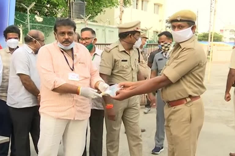 Bendic Medicine Giving  to  police in Krishna District