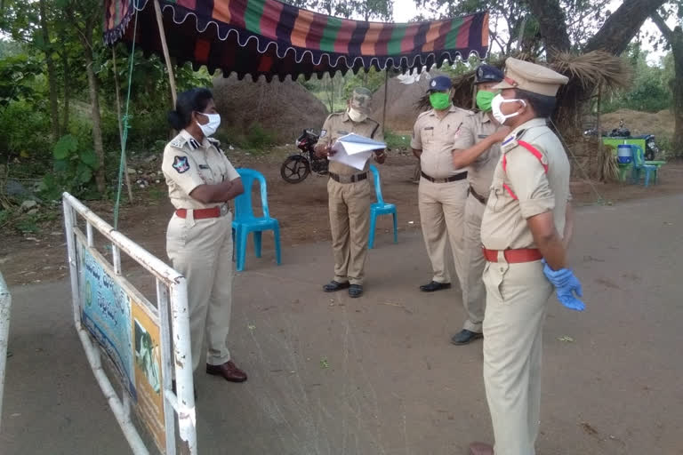 sp rajakumari visit chipurupalli counstacy