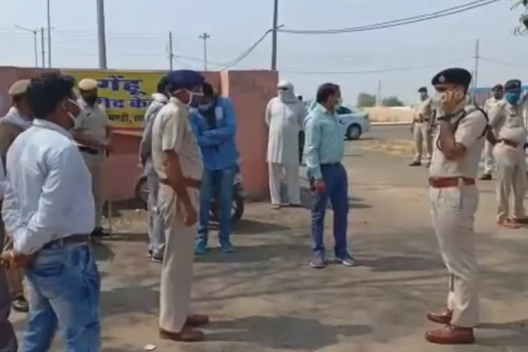 Hansi SP Lokendra Singh visits Narnaund Grain Market