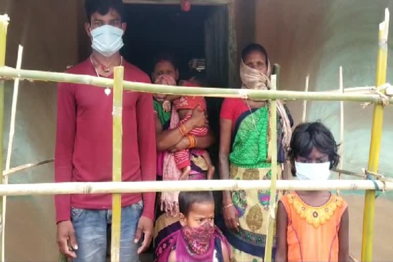 Rural vigilance barricading at home due to corona infection in dumka