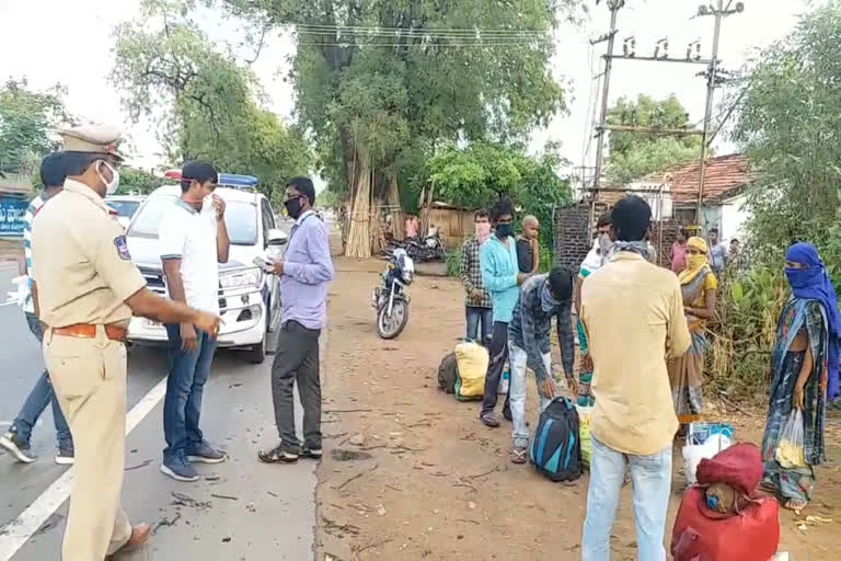 jagtial police stop and shelter provided for migrant labours at jagtial district