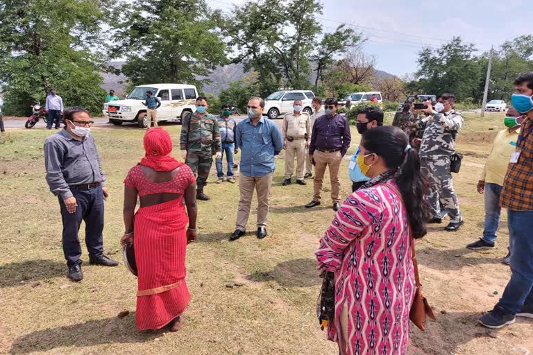 Deputy Commissioner inspects Quarantine Center in mandu