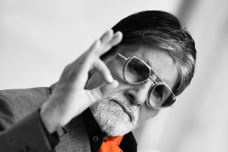 Amitabh Bachchan posts his version of bikini pic to gain more followers on Instagram.