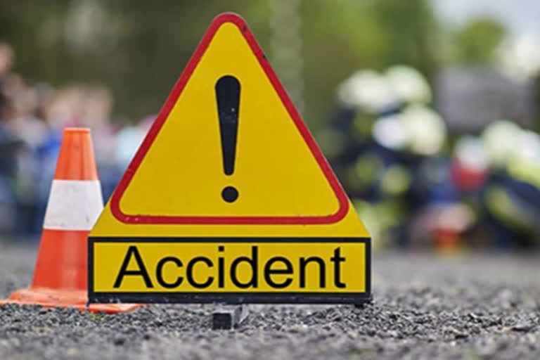 a Person died in road accident at chinnuru in chittoor