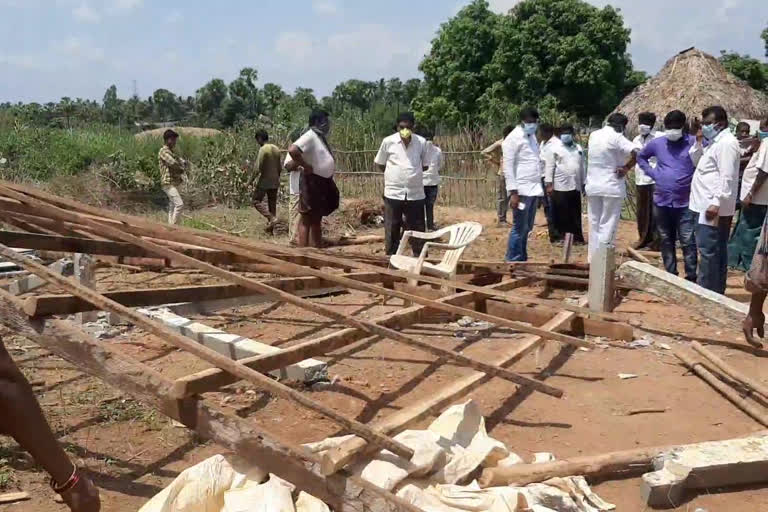 ysrcp leaders attacked poor people house at T.narsapur