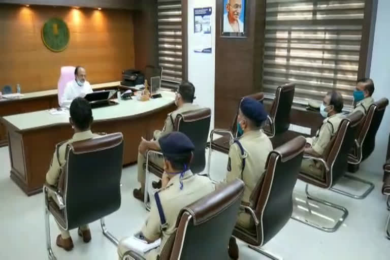 home minister review meeting with zonals dcp at hyderabad