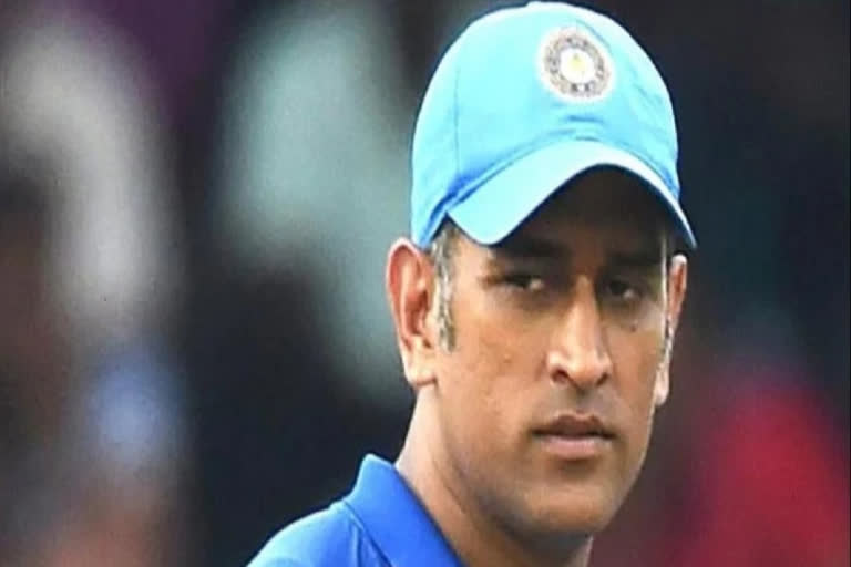 sachin sehwag kohli included in the team dhoni is out from team