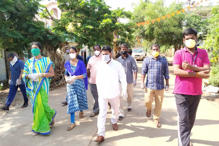 vikarabad mla methuku aanand visited c zone areas in vikarabad