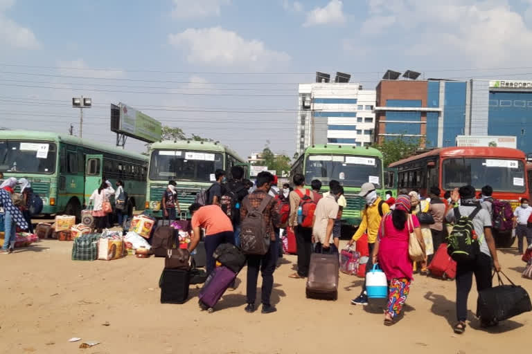 महाराष्ट्रातील विद्यार्थ्यांनी सोडला सुटकेचा निश्वास, कोटा येथून परतीचा प्रवास सुरू