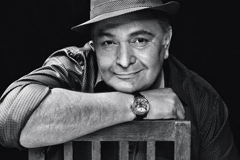 Rishi kapoor passes away