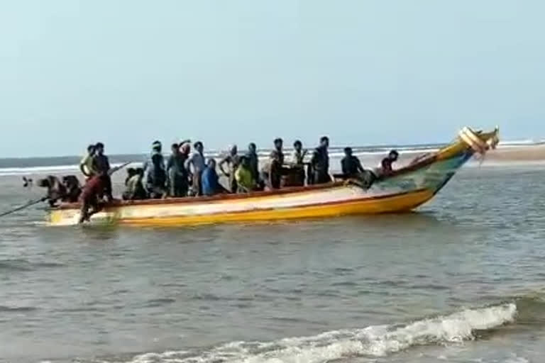 Another 84 fishermen  reached Kaviti